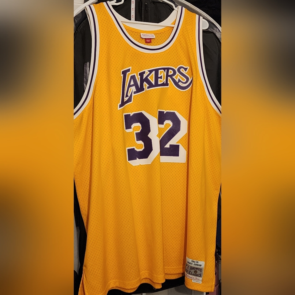 LA Lakers Mitchell and Ness Magic Johnson Jersey